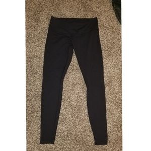 Lululemon size 6